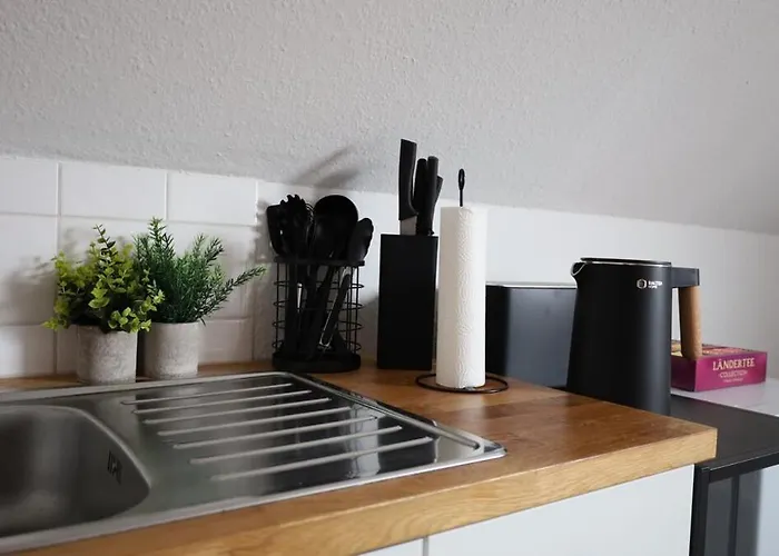 Apartment Zentrales, Modernes Fuer 2 Mit Parkplatz *